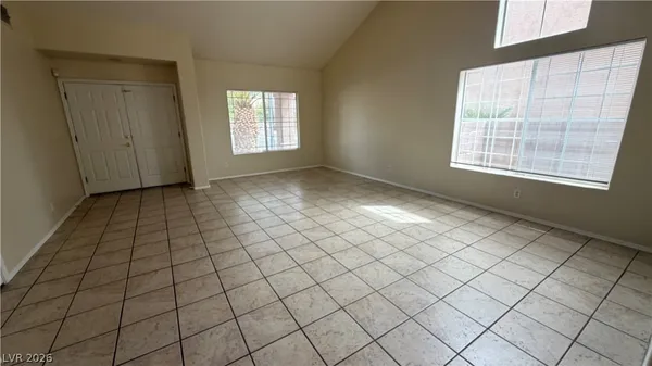$2,600 | 8101 Yellow Daisy Avenue, Las Vegas, NV 89147