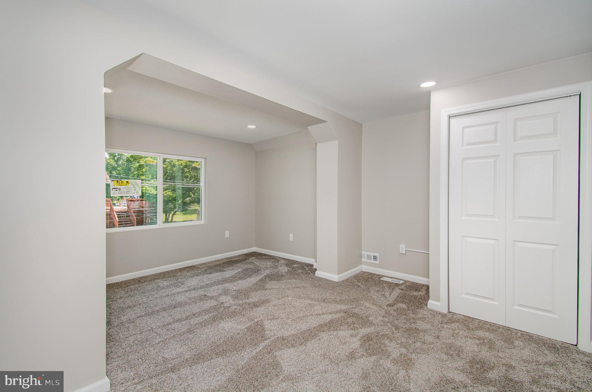 1207 Anglesea Street Baltimore, MD 21224 - Photo 14 of 43