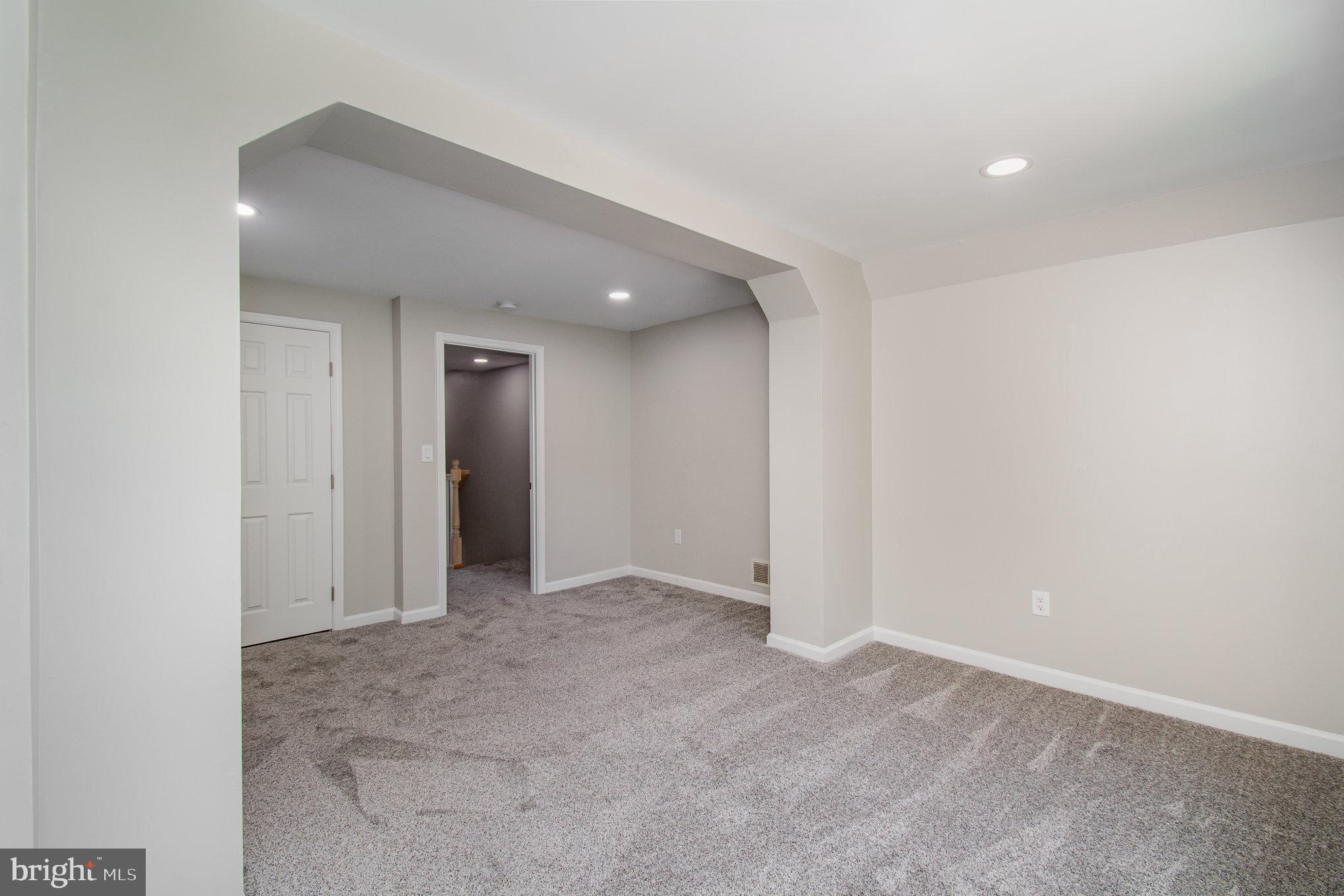 1207 Anglesea Street Baltimore, MD 21224 - Photo 17 of 43