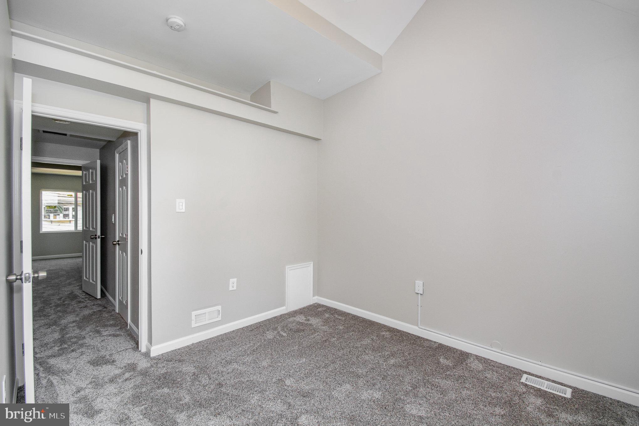 1207 Anglesea Street Baltimore, MD 21224 - Photo 26 of 43