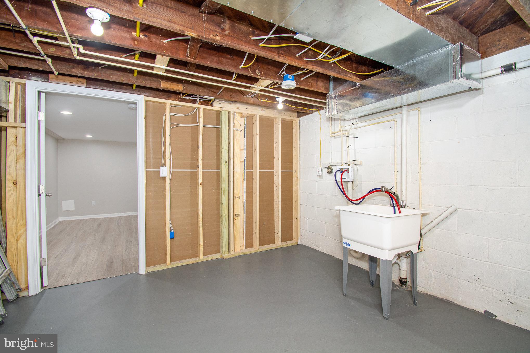 1207 Anglesea Street Baltimore, MD 21224 - Photo 31 of 43