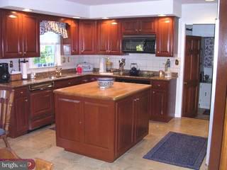 108 Rogers Road Furlong, PA 18925 - Photo 3 of 6 Gallery Image 3