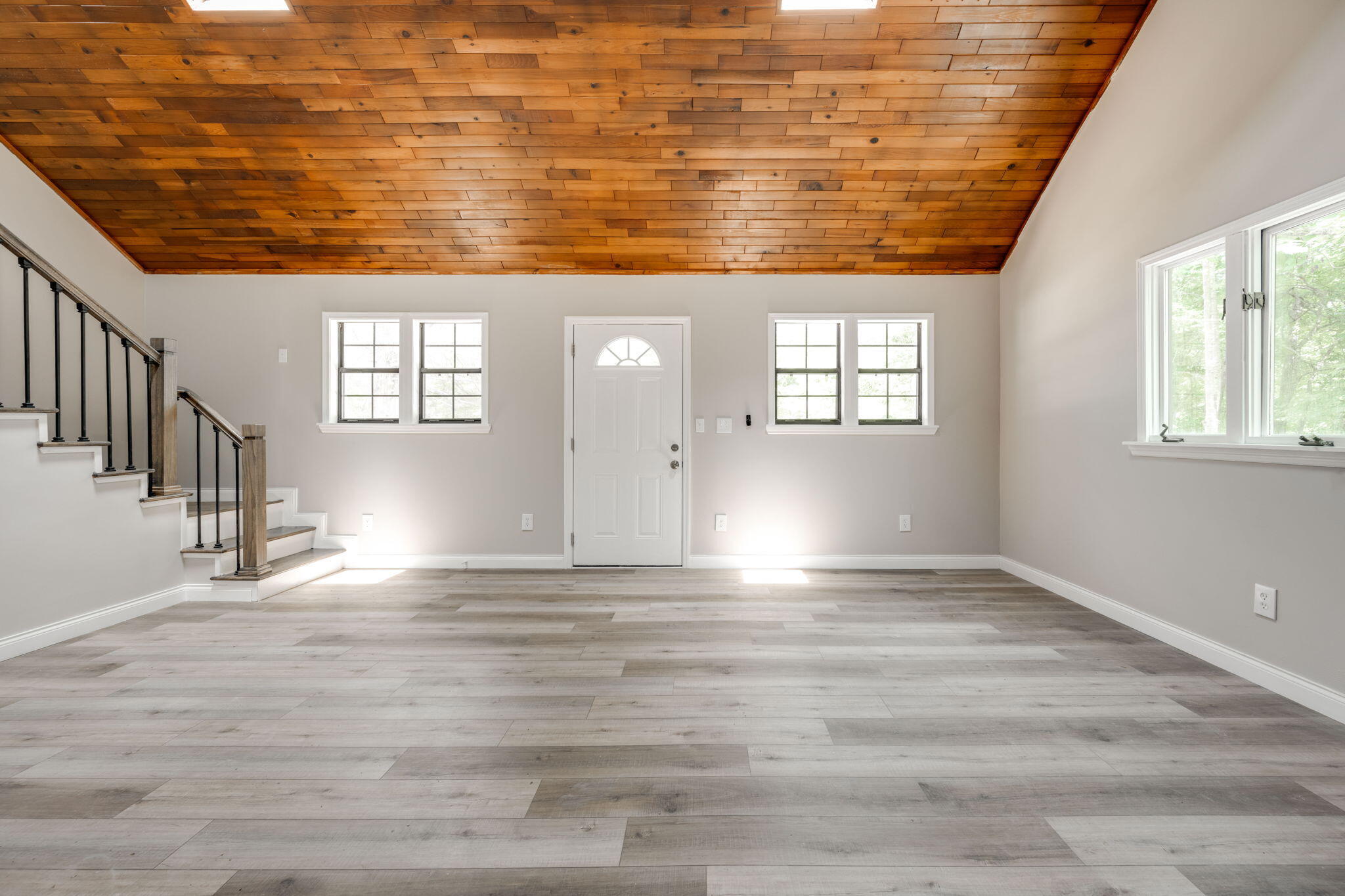 184 Hickory Drive Spring City, TN 37381 - Photo 4 of 37 9-web-or-mls-DSC_8249