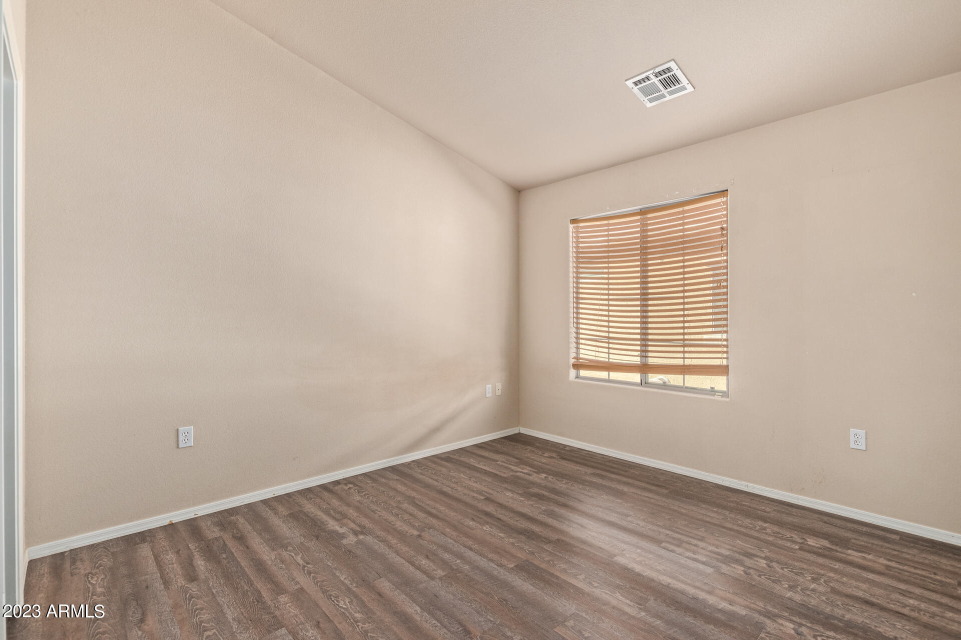 1350 South Greenfield Road, Unit 1052 Mesa, AZ 85206 - Photo 9 of 24 0009-09 - Greenfield