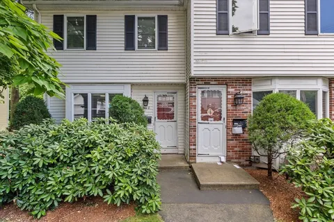 $575,000 | 1 Traverse Street, Unit E, Wakefield, MA 01880
