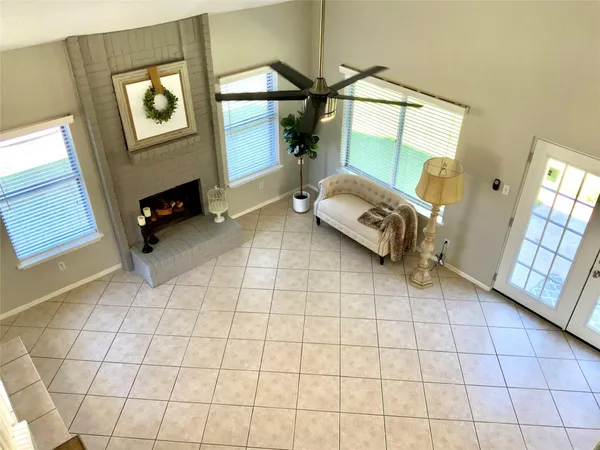 $2,100 | 1139 West Brompton Drive, Pearland, TX 77584