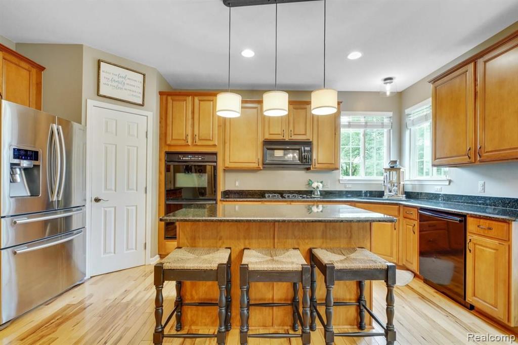 648 Wade Court Rochester Hills, MI 48307 - Photo 17 of 45