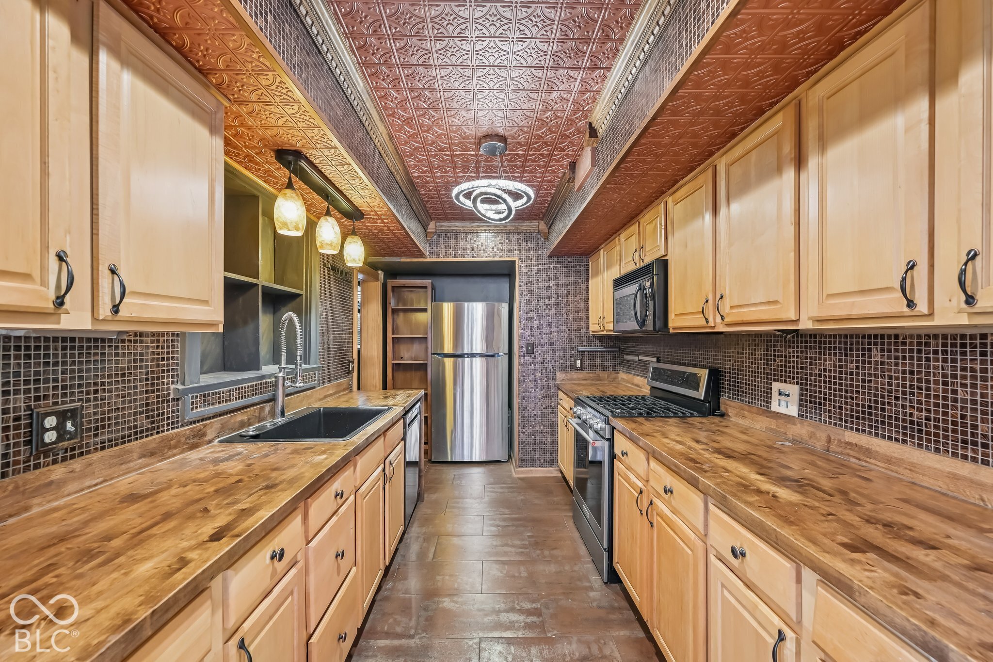 3641 Watson Road Indianapolis, IN 46205 - Photo 10 of 60 Gallery Image 10