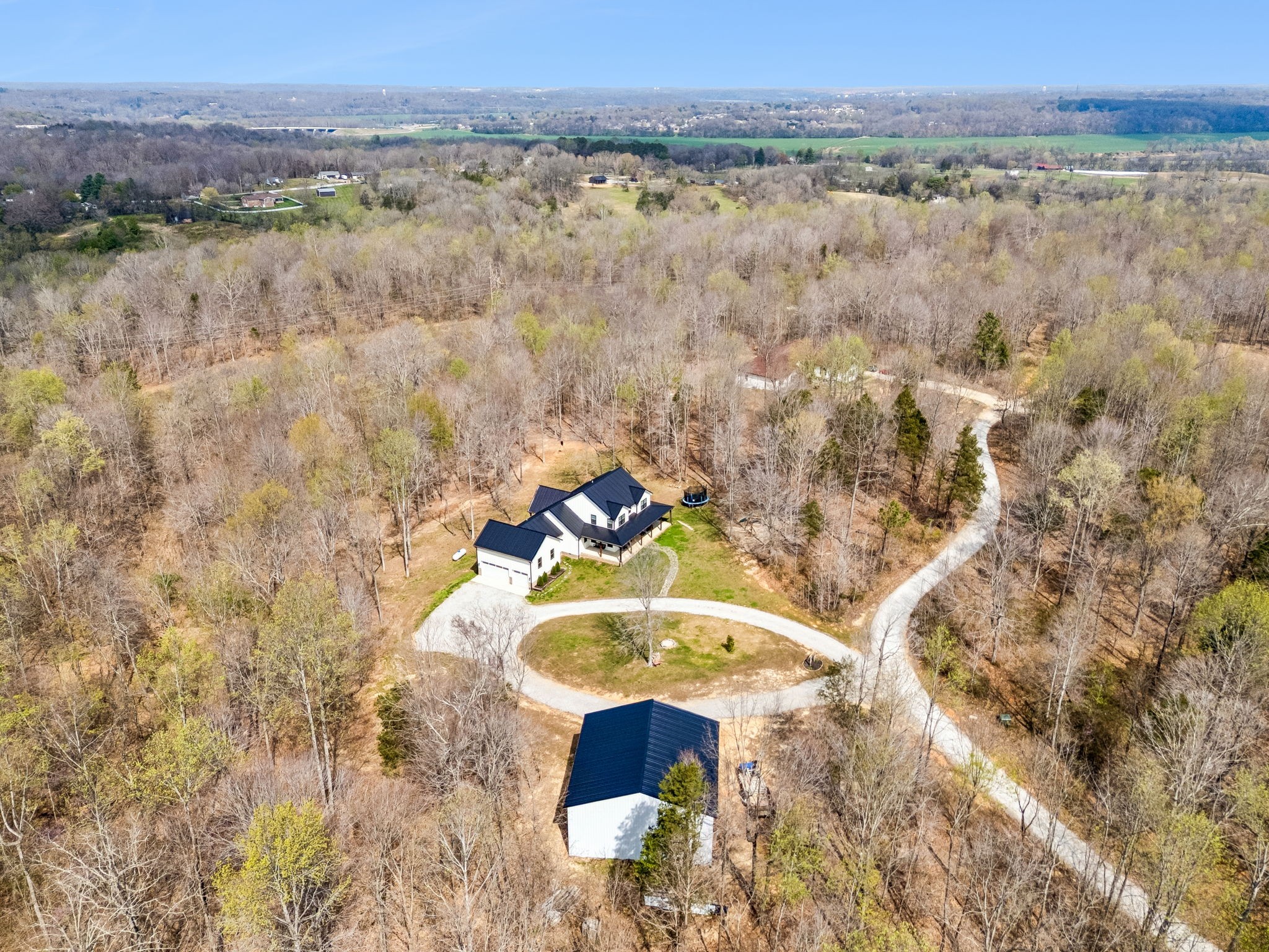581 Belmont Road Clarksville, TN 37040 - Photo 1 of 30 Gallery Image 1