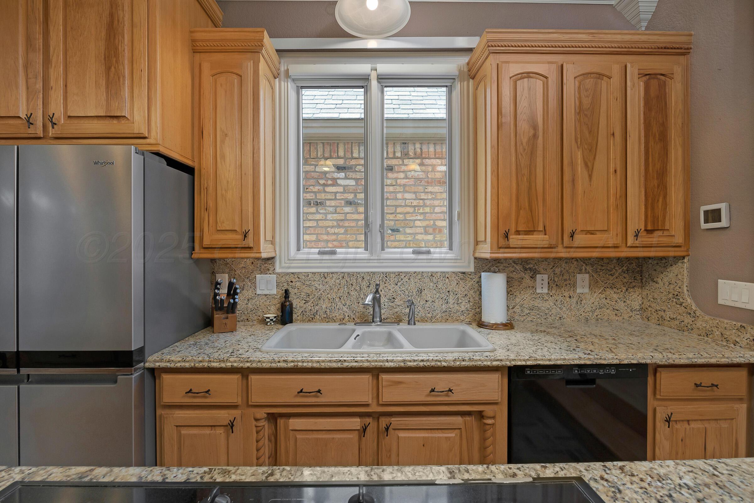 5121 Olsen Circle Amarillo, TX 79106 - Photo 12 of 39 15-Kitchen 4