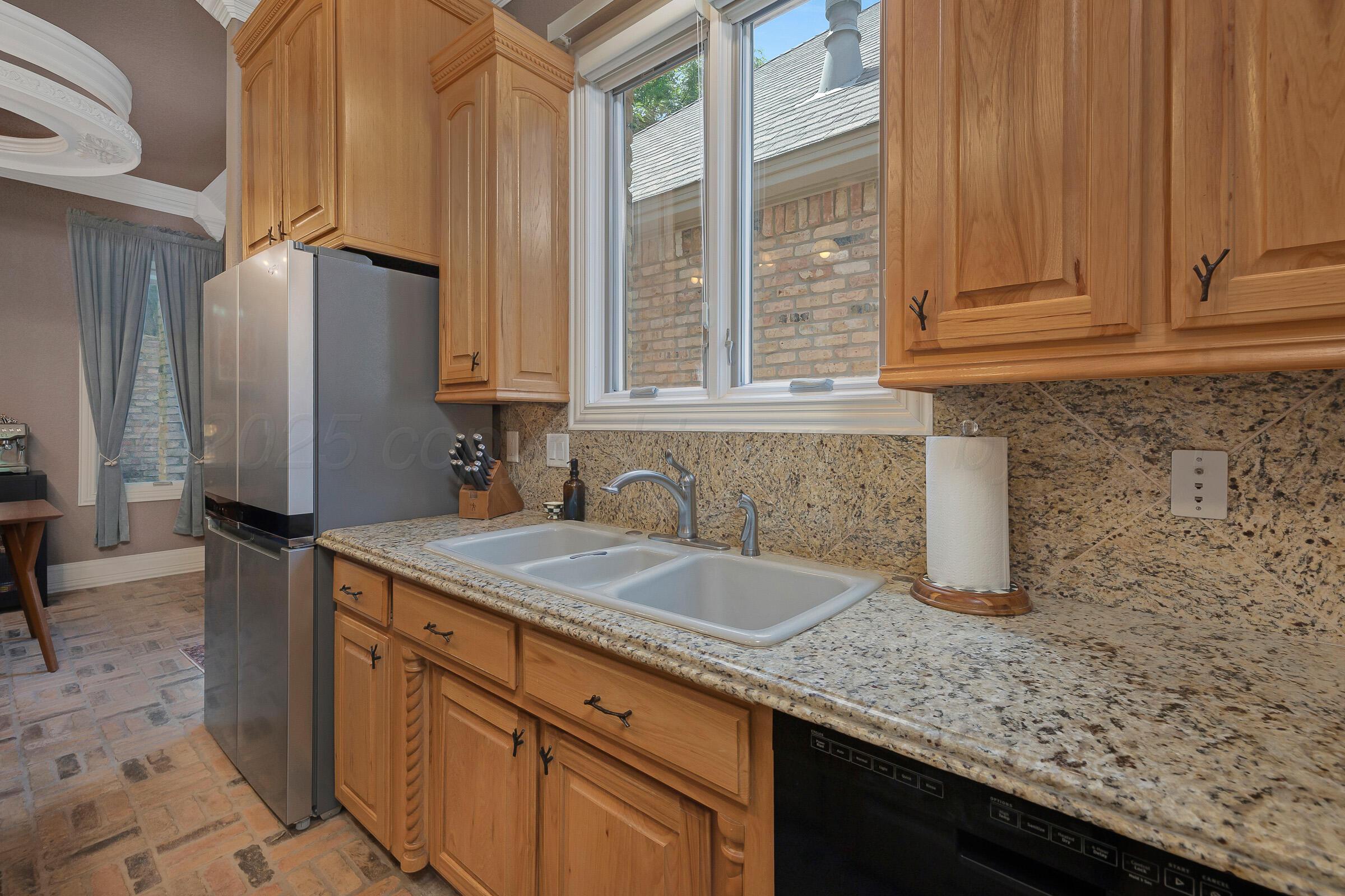 5121 Olsen Circle Amarillo, TX 79106 - Photo 13 of 39 16-Kitchen 5