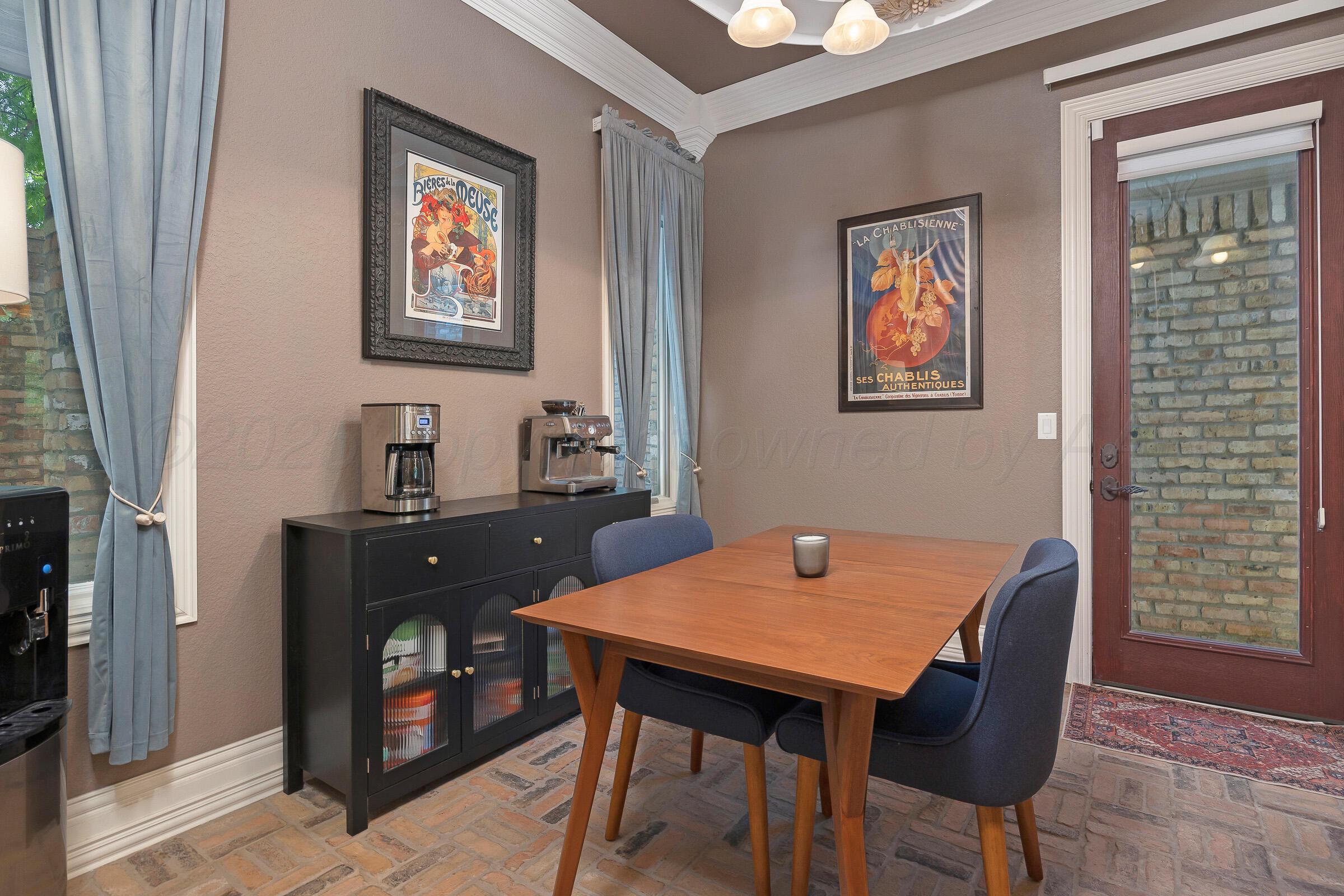 5121 Olsen Circle Amarillo, TX 79106 - Photo 14 of 39 17-Breakfast Room