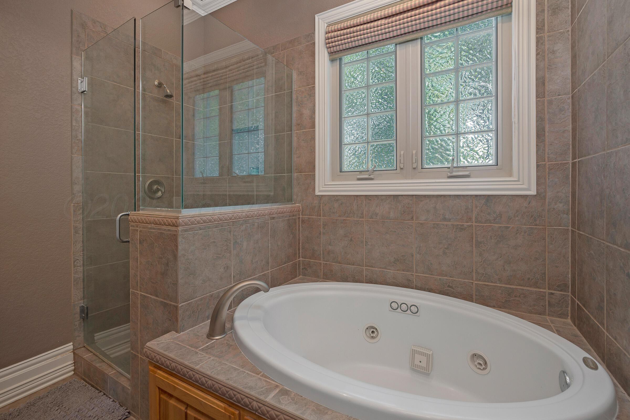 5121 Olsen Circle Amarillo, TX 79106 - Photo 33 of 39 35-Bath and Shower 2