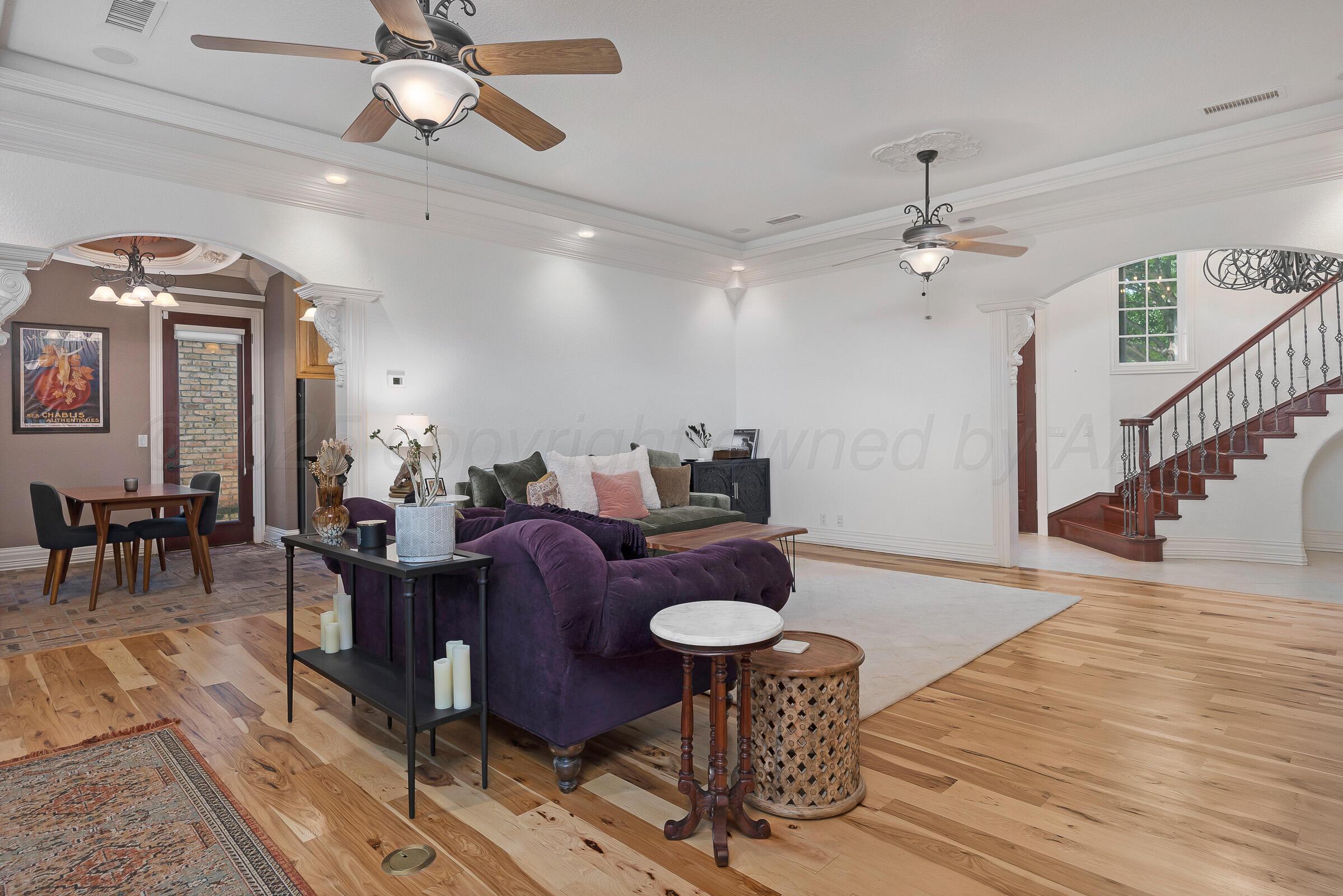 5121 Olsen Circle Amarillo, TX 79106 - Photo 6 of 39 09-Living Room 4