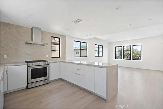 $1,035,000 | 200 South 2nd Avenue, Unit C, Arcadia, CA 91006