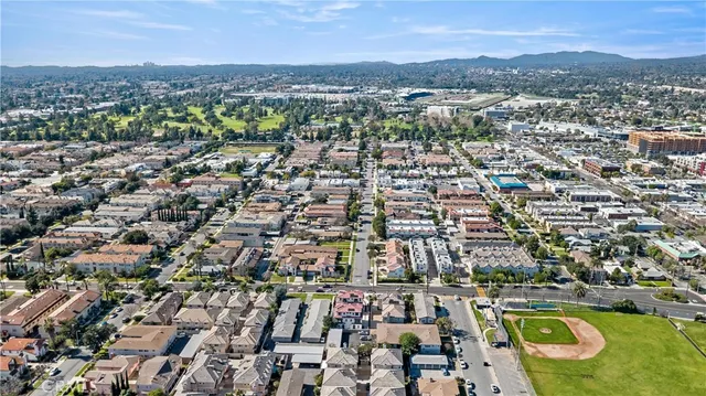 $1,035,000 | 200 South 2nd Avenue, Unit C, Arcadia, CA 91006