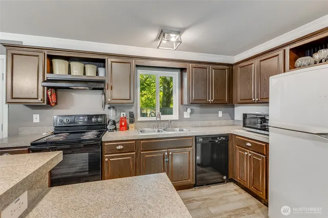 $474,950 | 30611 6th Ave Court South, Roy, WA 98580