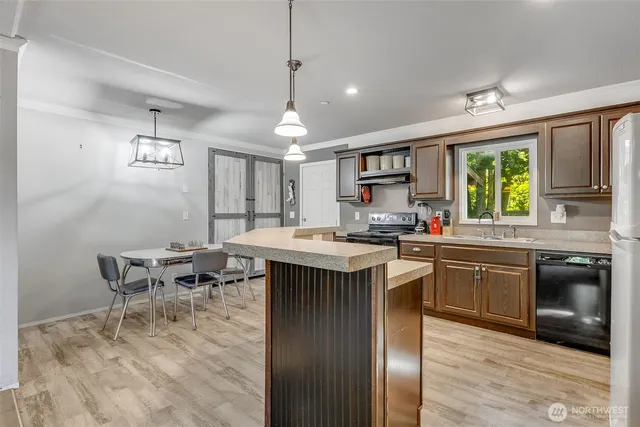 $474,950 | 30611 6th Ave Court South, Roy, WA 98580