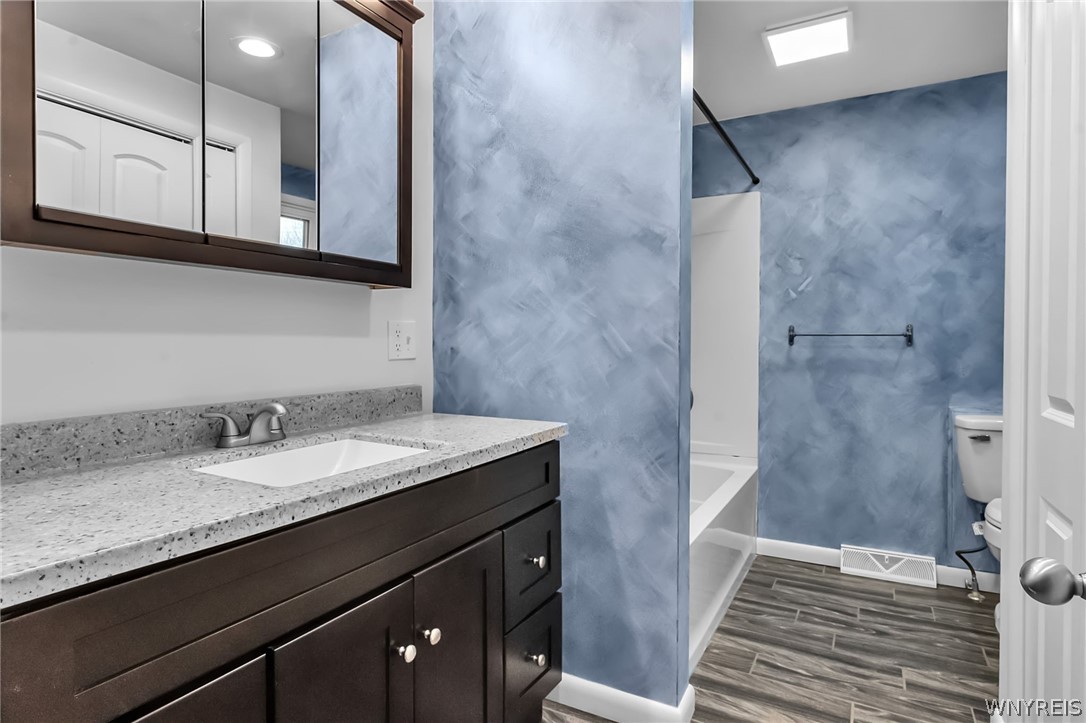 2793 Amsdell Road Hamburg, NY 14075 - Photo 23 of 50 Lower Front Unit Bathroom