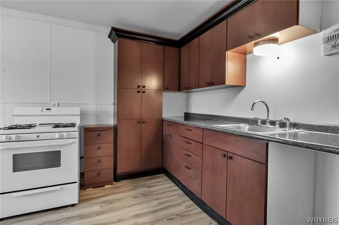 2793 Amsdell Road Hamburg, NY 14075 - Photo 26 of 50 Upper Unit Kitchen