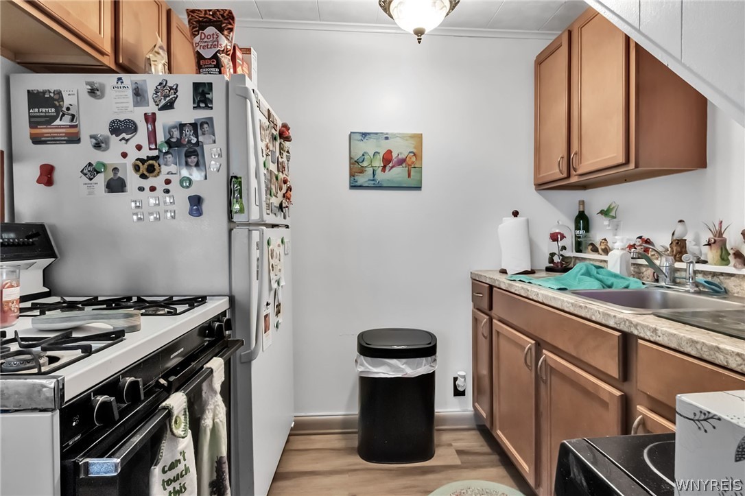 2793 Amsdell Road Hamburg, NY 14075 - Photo 38 of 50 Lower Rear Unit Kitchen