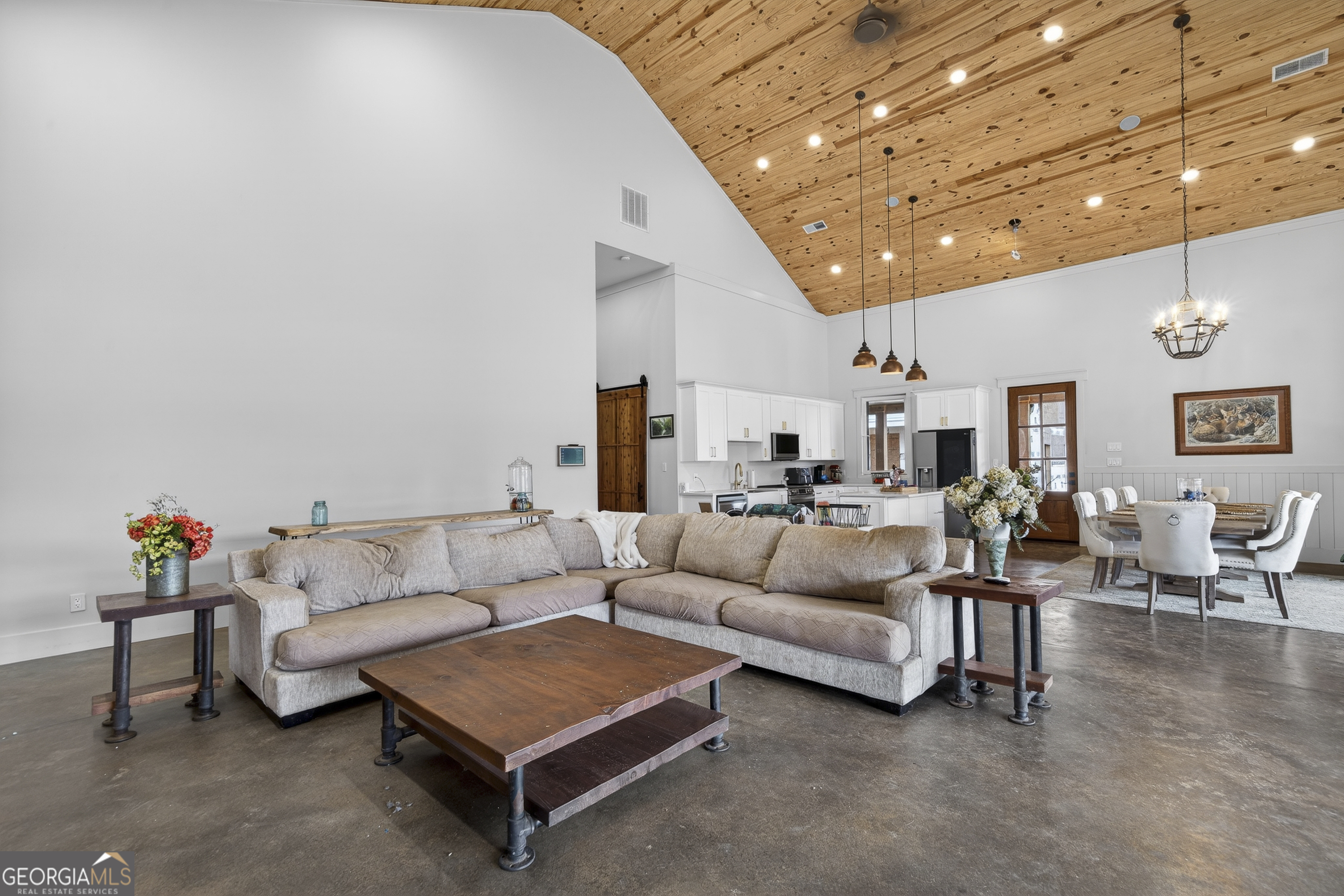 1570 Eley Road White Plains, GA 30678 - Photo 27 of 43 a living room with furniture