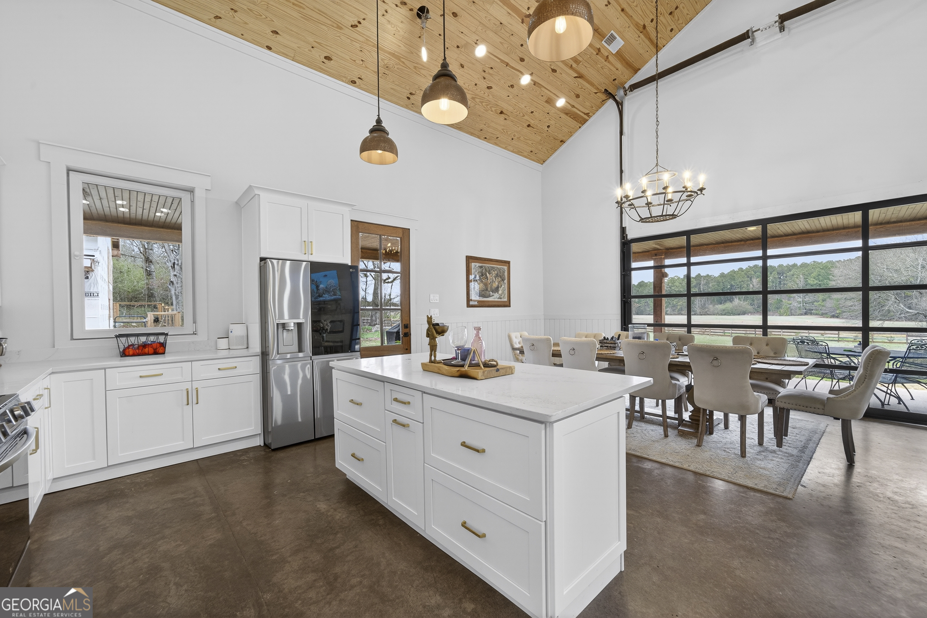 1570 Eley Road White Plains, GA 30678 - Photo 31 of 43 a room with lots of counter top space and furniture