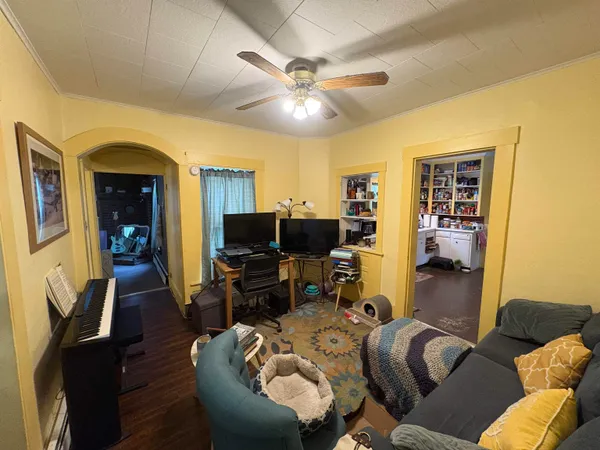 $195,000 | 194 Charles Street, Lyndon, VT 05851