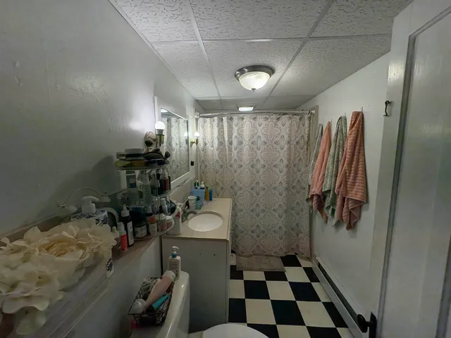 $195,000 | 194 Charles Street, Lyndon, VT 05851