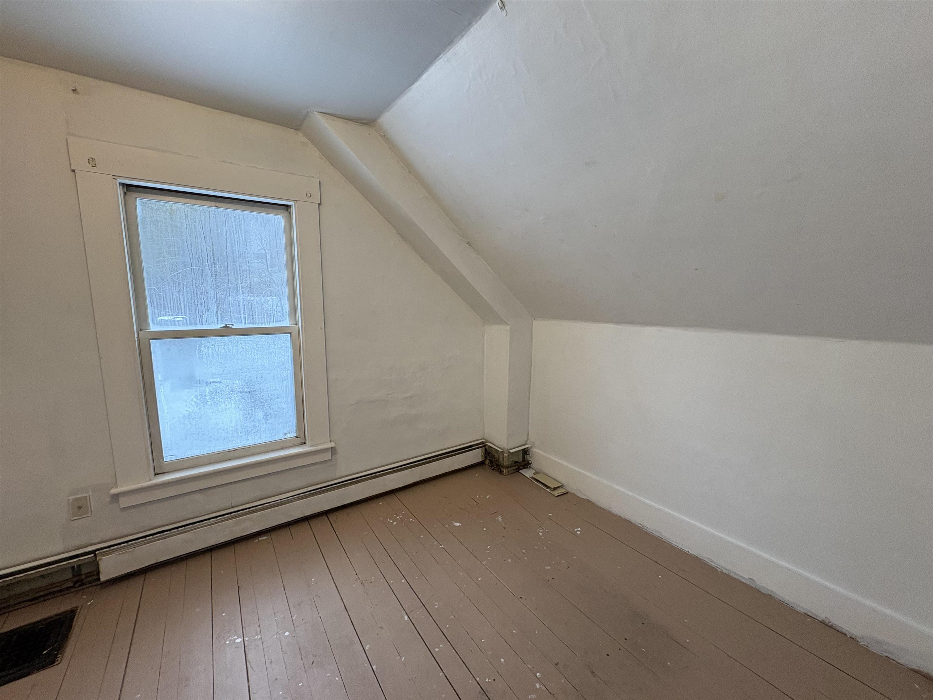 194 Charles Street Lyndon, VT 05851 - Photo 33 of 54