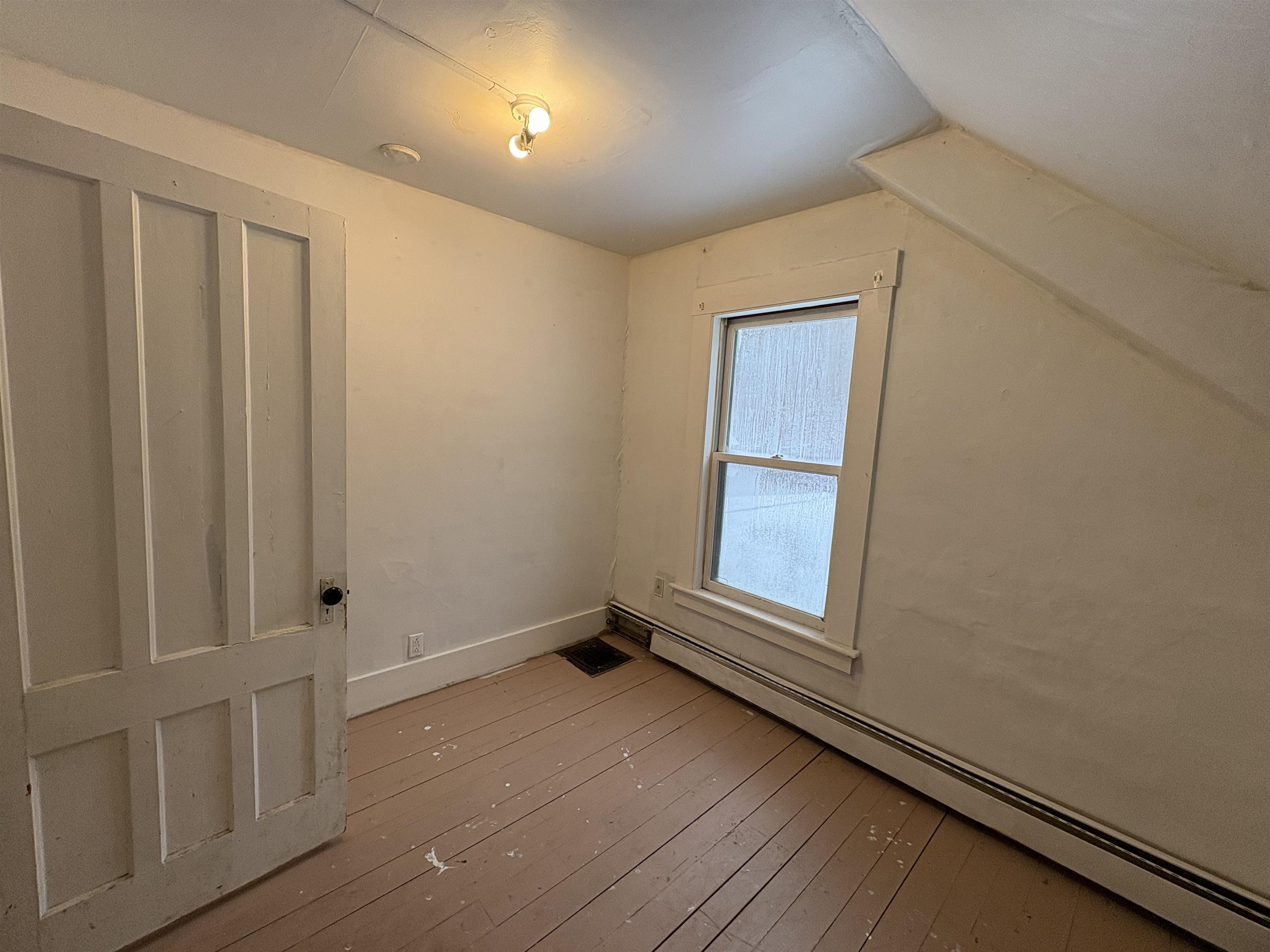 194 Charles Street Lyndon, VT 05851 - Photo 34 of 54