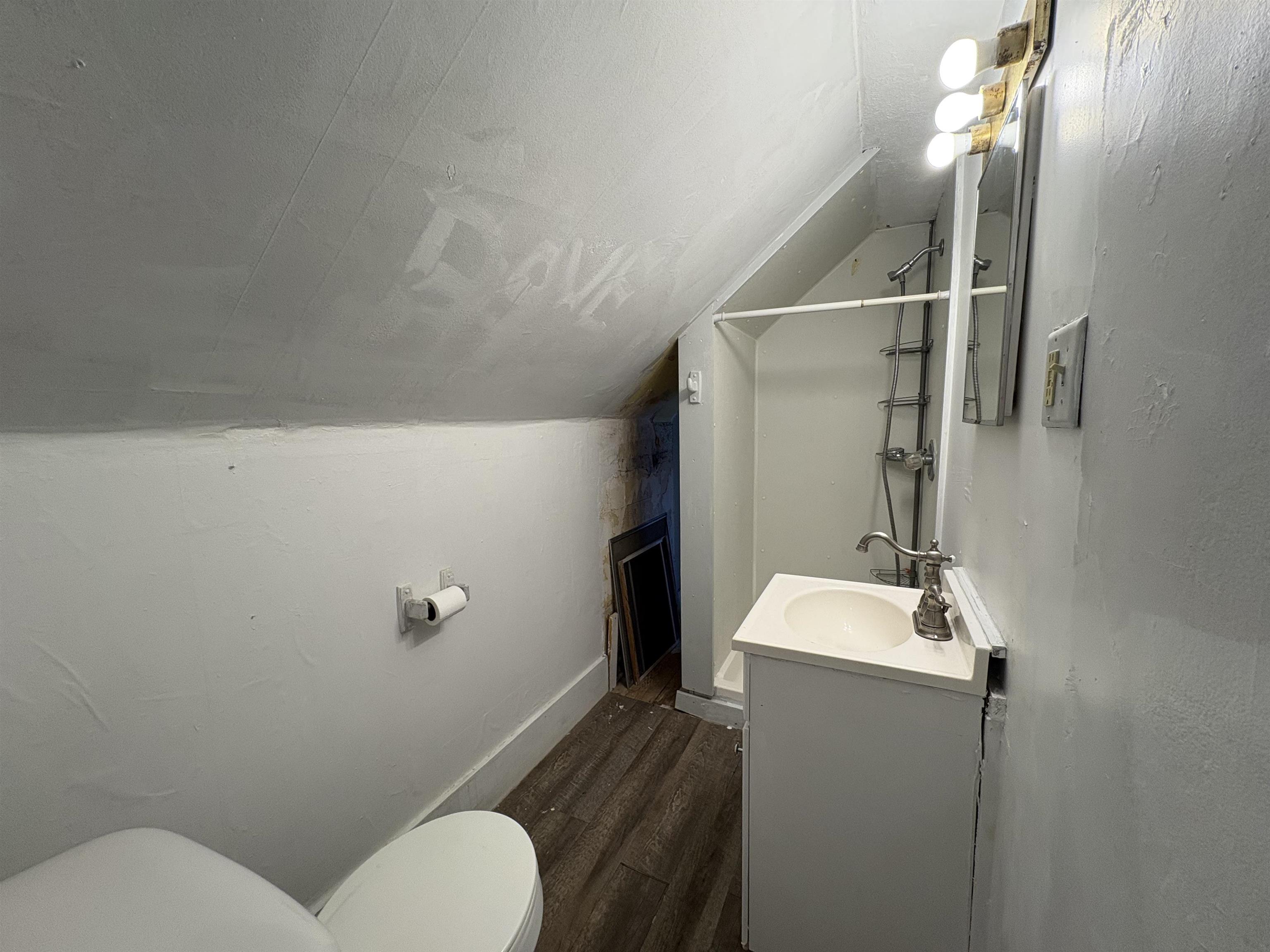 194 Charles Street Lyndon, VT 05851 - Photo 35 of 54