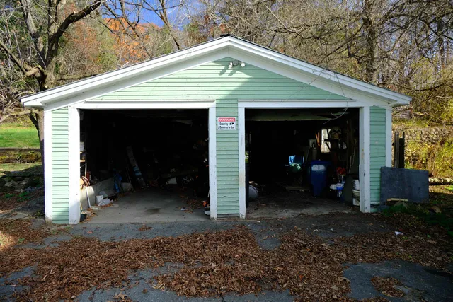 $195,000 | 194 Charles Street, Lyndon, VT 05851