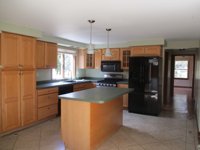 48 Duston Road Salem, NH 03079 - Photo 5 of 25