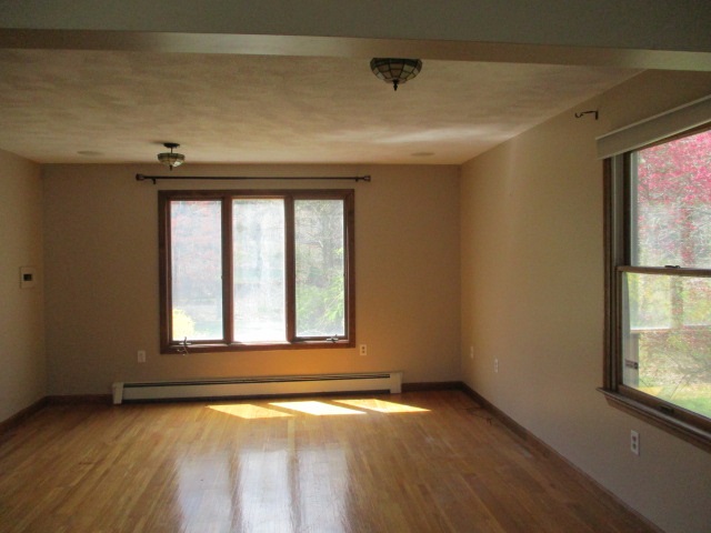 48 Duston Road Salem, NH 03079 - Photo 9 of 25