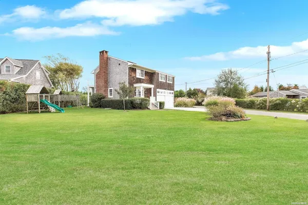 $10,000 | 25 Exchange, Westhampton Beach, NY 11978