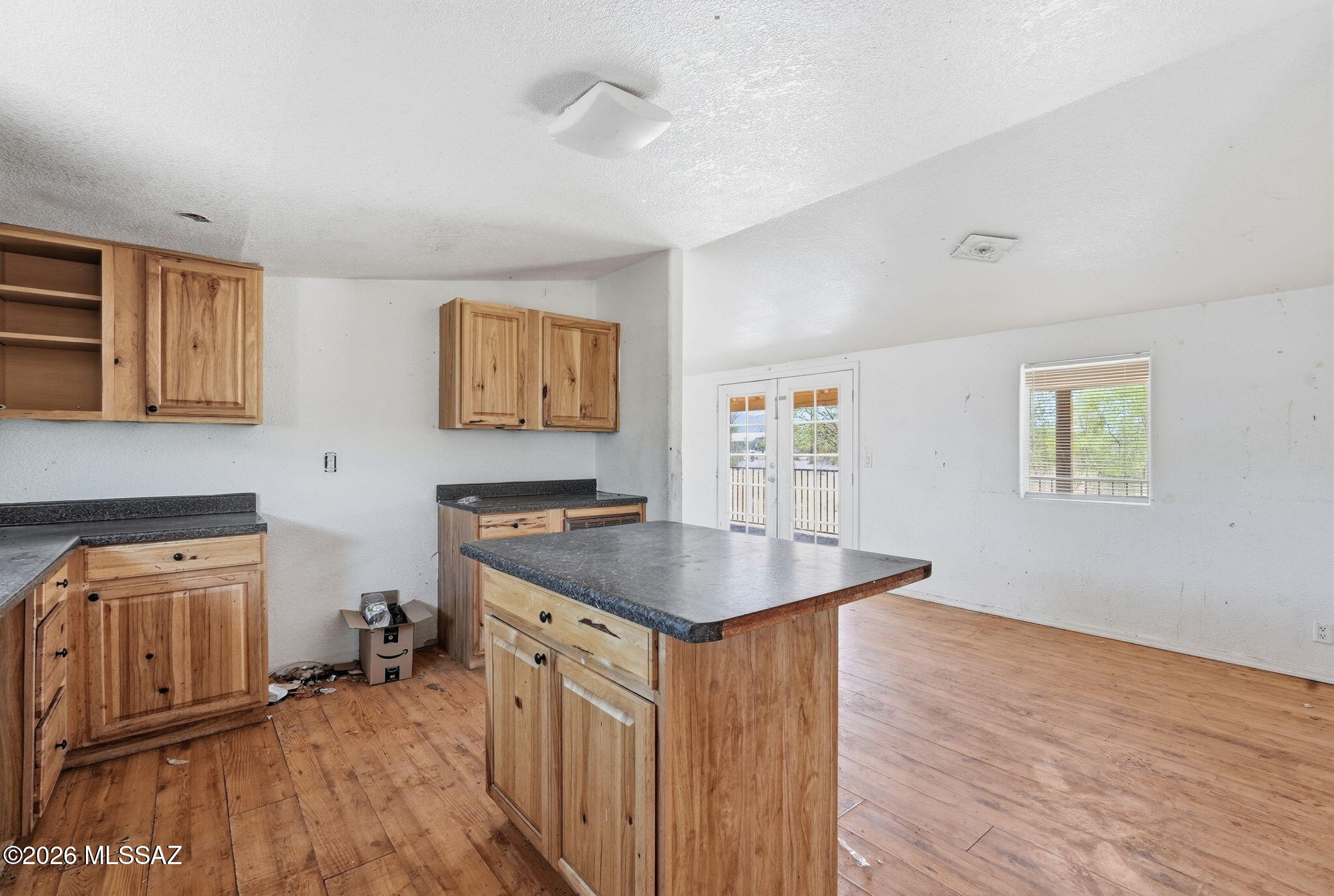 6811 North Guthrie Road Tucson, AZ 85743 - Photo 10 of 35 010_ListerPros