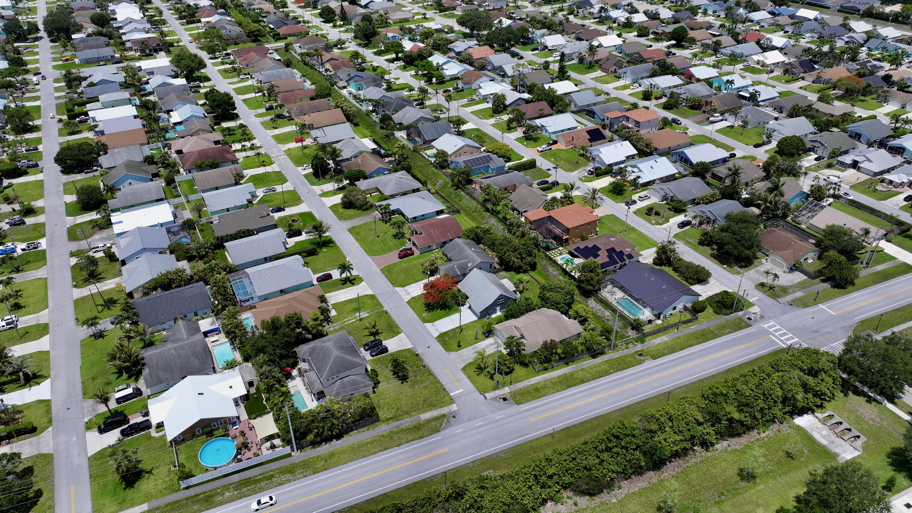 6048 Garrett Street Jupiter, FL 33458 - Photo 85 of 101 dji_fly_20260522_124540_0928_17794719124