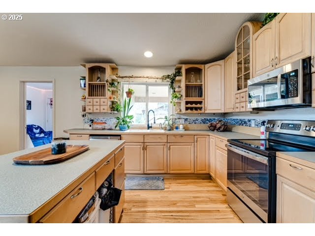 296 Irving Road Eugene, OR 97404 - Photo 27 of 37 Gallery Image 27