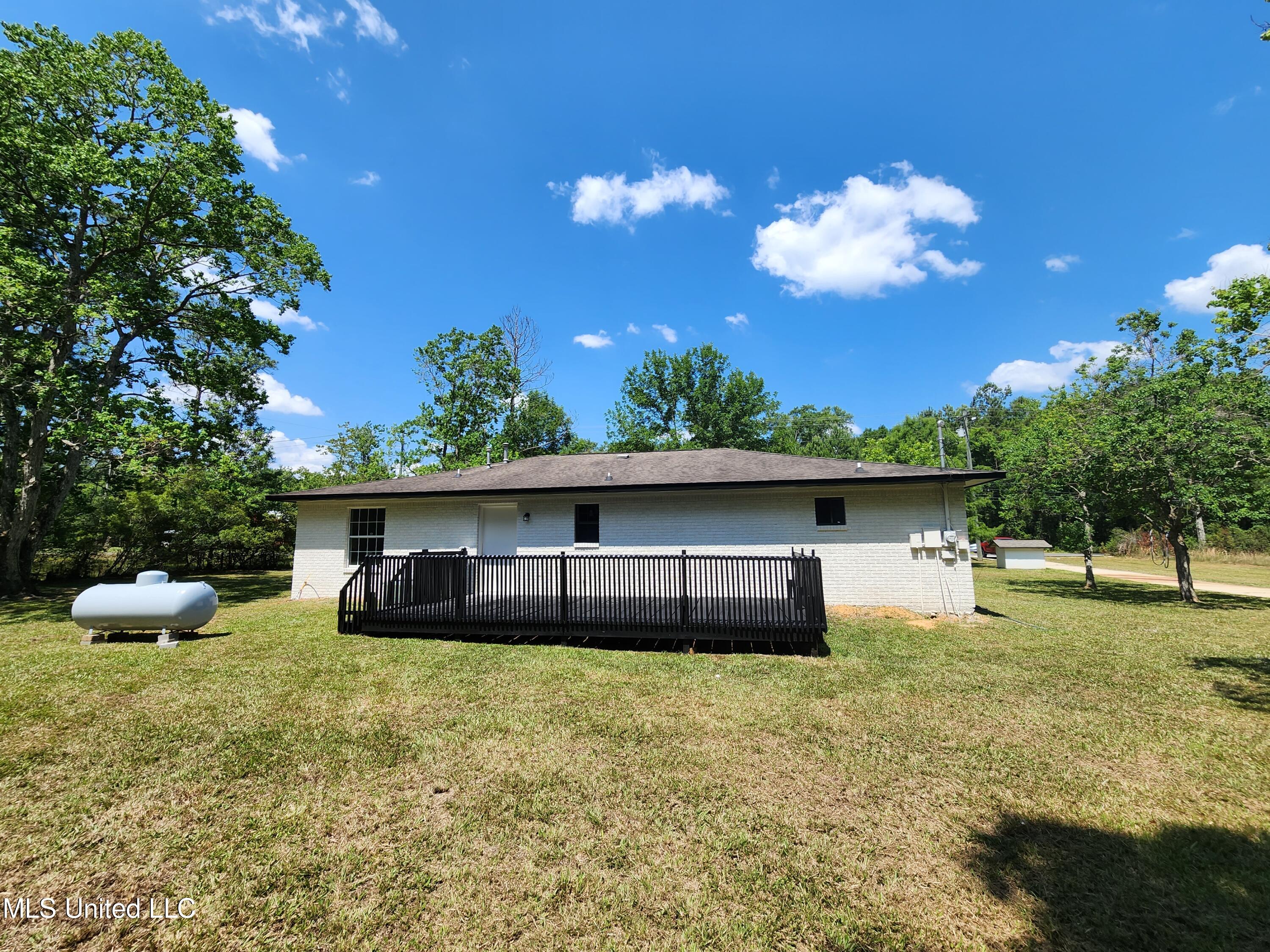 11504 Shorecrest Road Biloxi, MS 39532 - Photo 27 of 32 20230603_111353