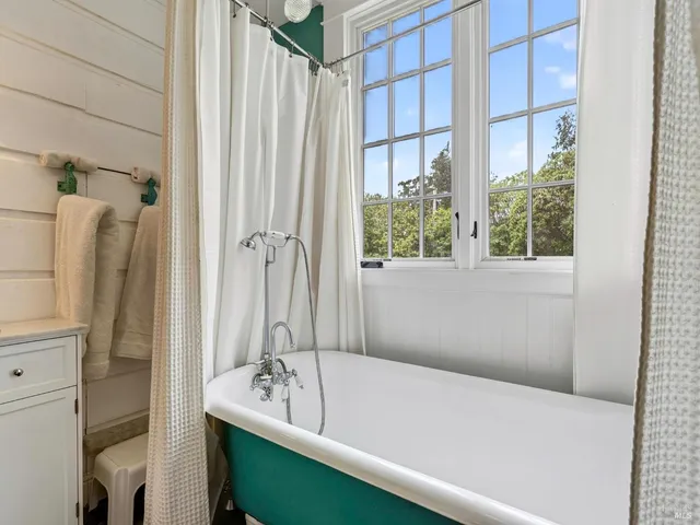 $1,685,000 | 45050 Peterson Lane, Little River, CA 95460