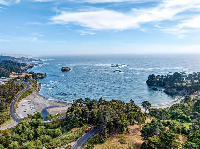 $1,685,000 | 45050 Peterson Lane, Little River, CA 95460