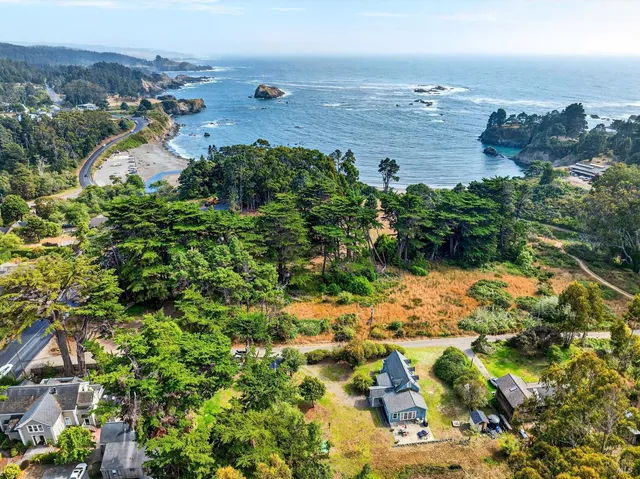 $1,685,000 | 45050 Peterson Lane, Little River, CA 95460