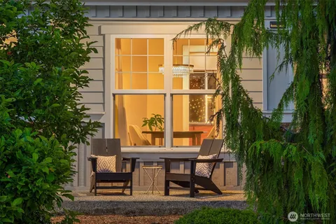$1,900,000 | 14230 229th Avenue Northeast, Woodinville, WA 98077