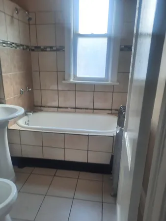 $1,595 | 6221 South Laflin Street, Unit 2, Chicago, IL 60636