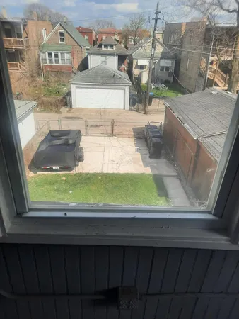 $1,595 | 6221 South Laflin Street, Unit 2, Chicago, IL 60636