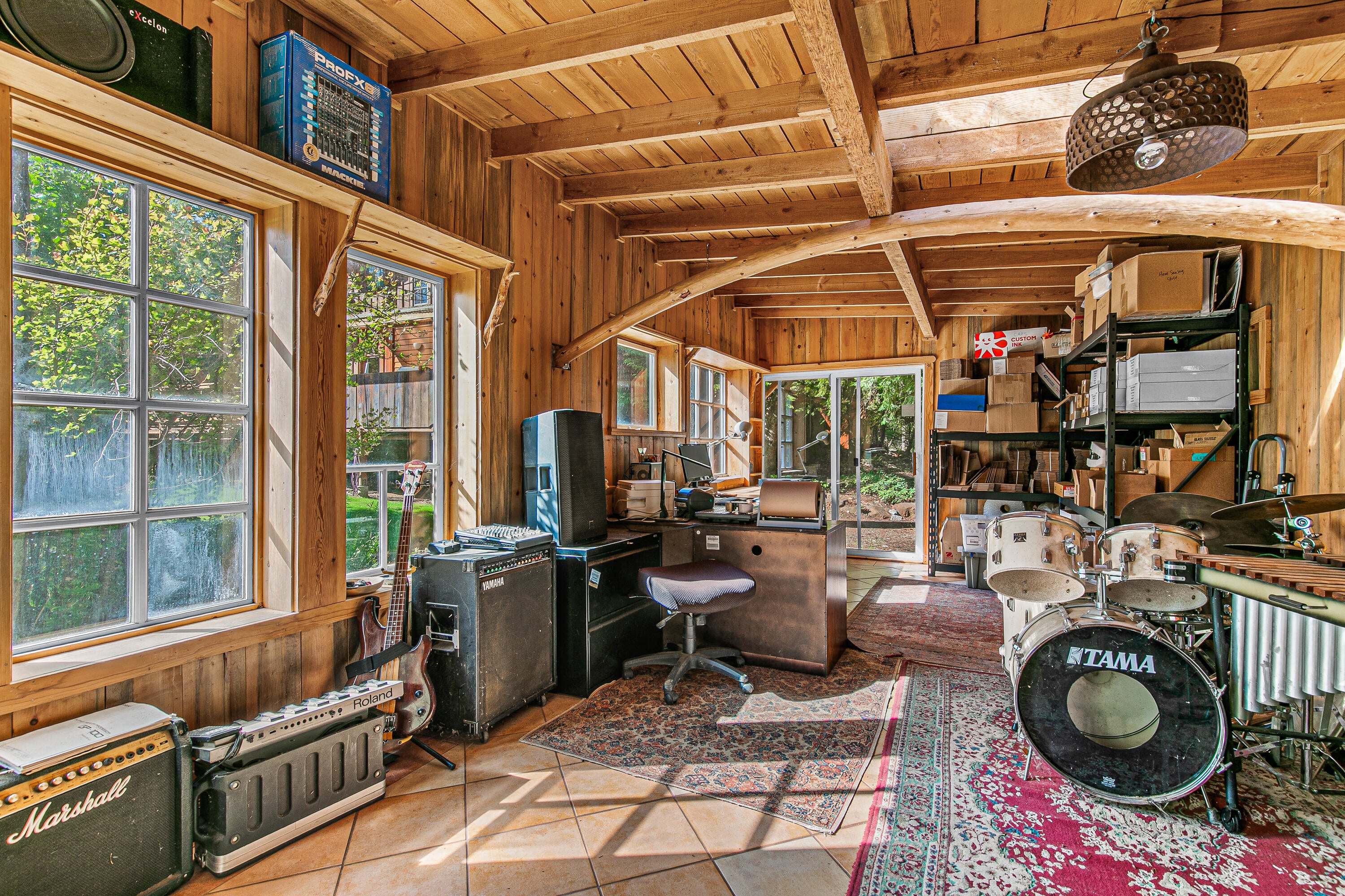 3496 East Fork Road Williams, OR 97544 - Photo 41 of 97 studio