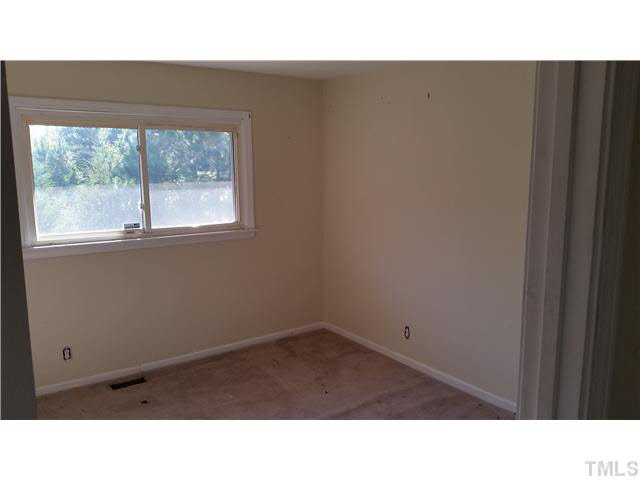 5308 Redwood Road Durham, NC 27704 - Photo 5 of 14 Gallery Image 5