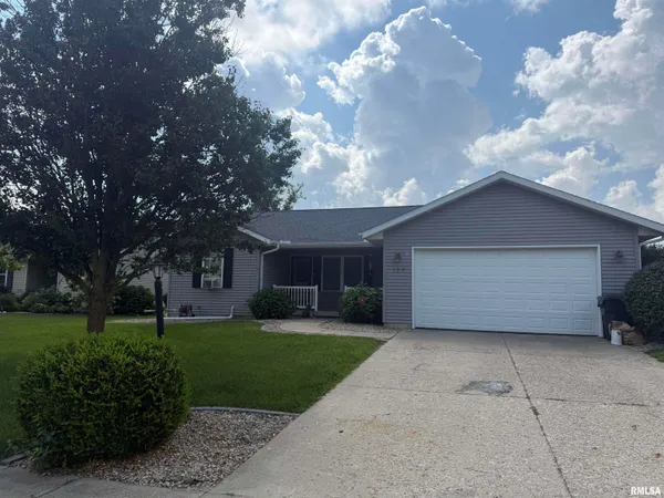 $224,900 | 120 Elmridge Circle, East Peoria, IL 61611