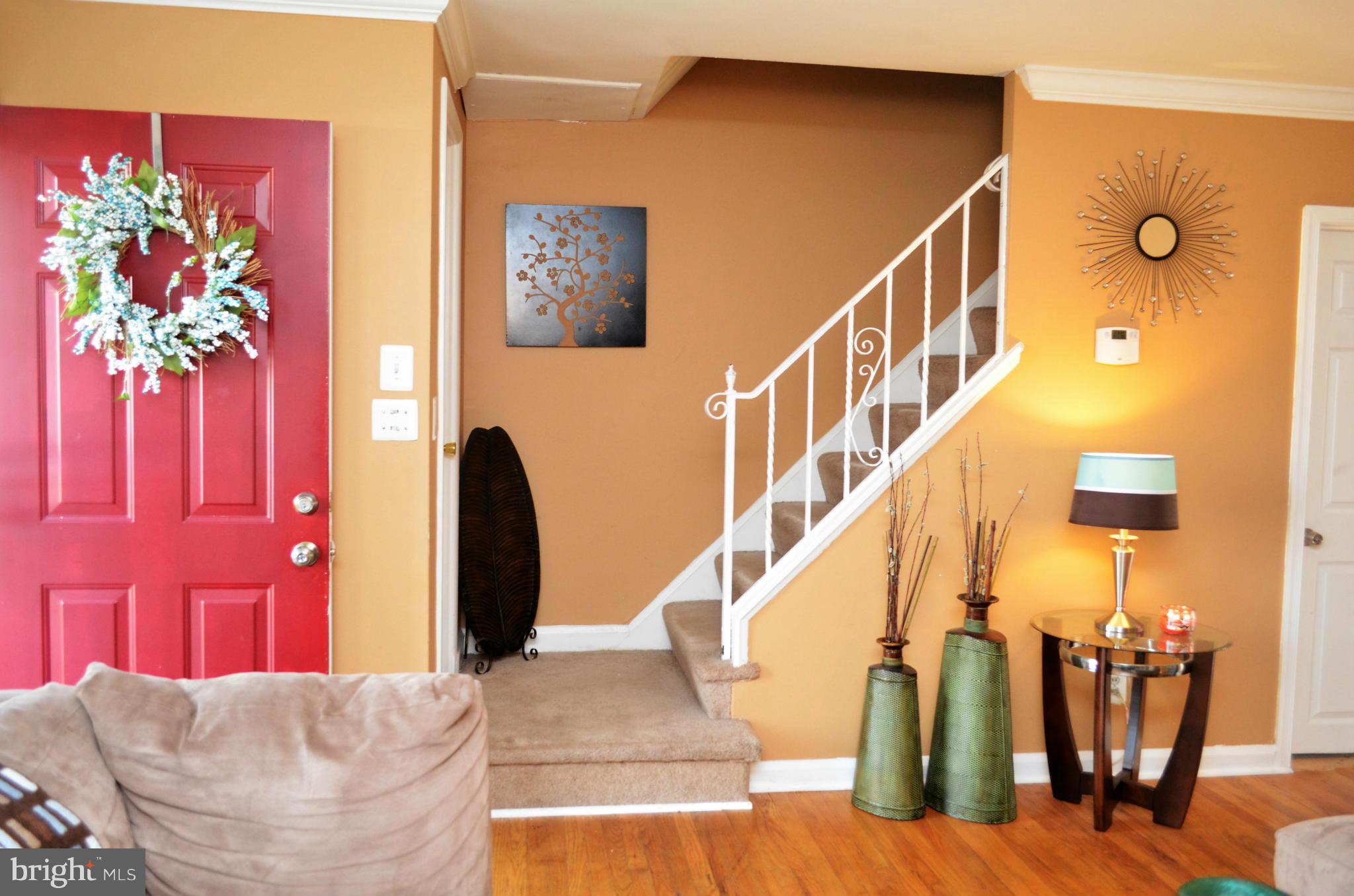 4216 Fallstaff Road Baltimore, MD 21215 - Photo 3 of 20 Living Room